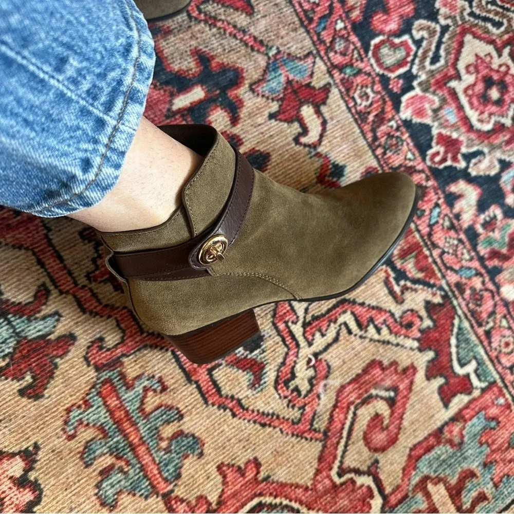 Coach Patricia suede brown boots size 7